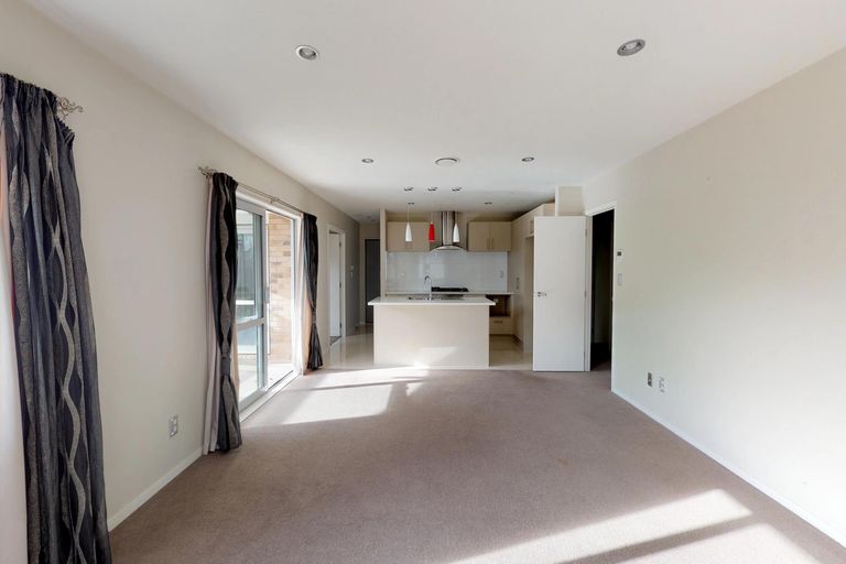 Photo of property in 240 Harbourside Drive, Karaka, Papakura, 2113