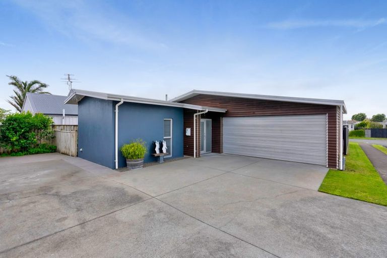 Photo of property in 2 Northpoint Way, Bell Block, New Plymouth, 4312