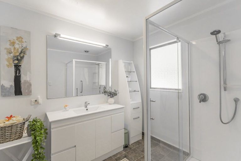 Photo of property in 23 Kanawa Street, Waikanae, 5036