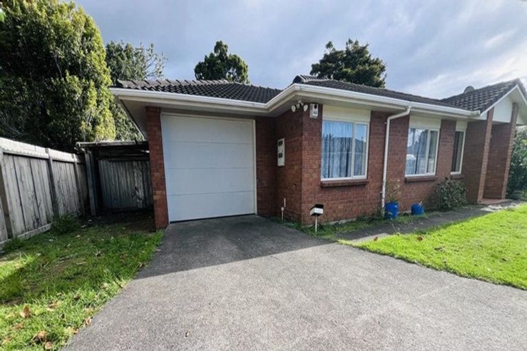 Photo of property in 1/331 Massey Road, Mangere East, Auckland, 2024