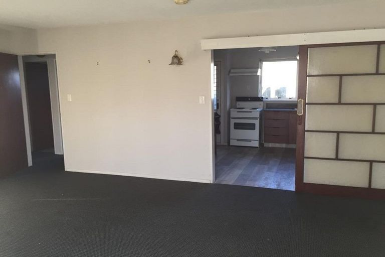 Photo of property in 2/64 Mathesons Road, Phillipstown, Christchurch, 8011