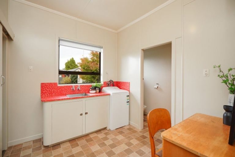 Photo of property in 25 Albert Street, Winton, 9720
