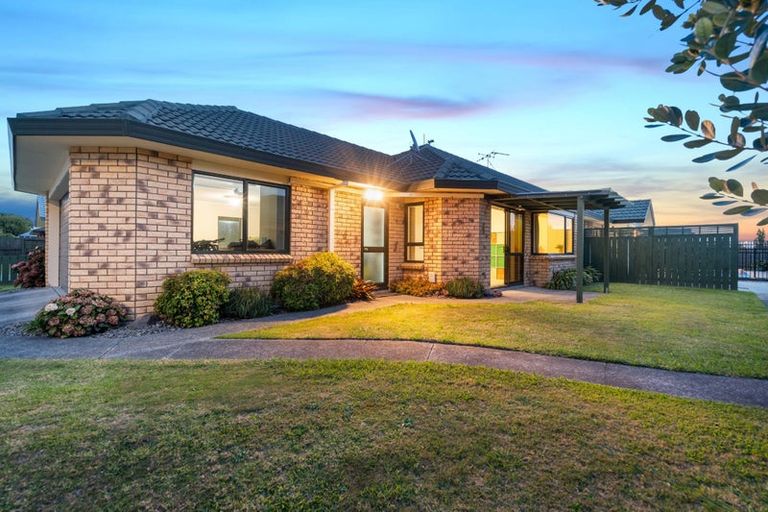 Photo of property in 116 Evans Road, Papamoa Beach, Papamoa, 3118