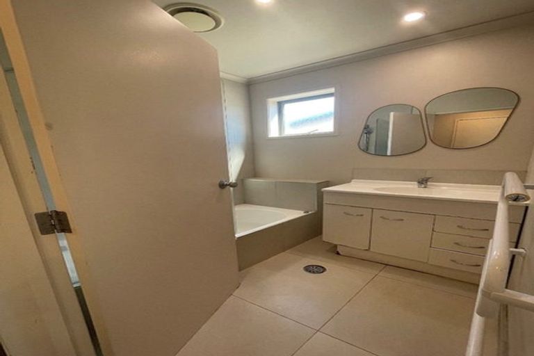 Photo of property in 26 Chapel Road, Flat Bush, Auckland, 2019