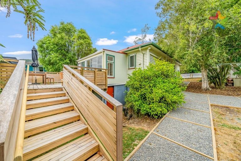 Photo of property in 60 Raukawa Street, Stokes Valley, Lower Hutt, 5019