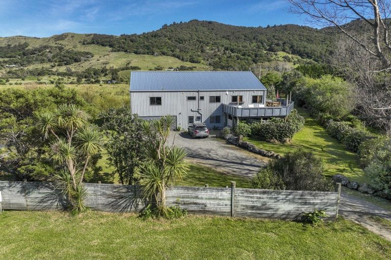 Photo of property in 54 Happy Jacks Road, Mahia, 4198