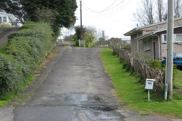Photo of property in 32b Seaview Road, Marfell, New Plymouth, 4310