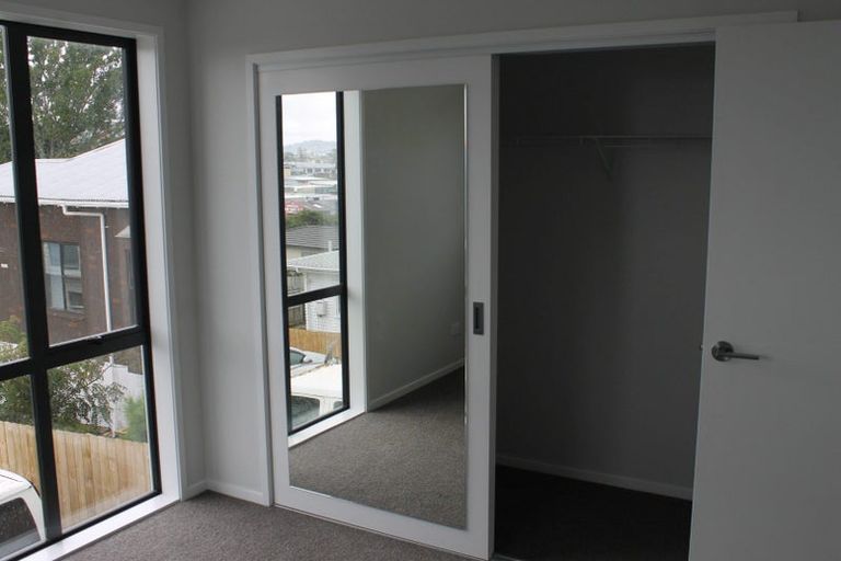 Photo of property in 2/59 Glenview Road, Glen Eden, Auckland, 0602