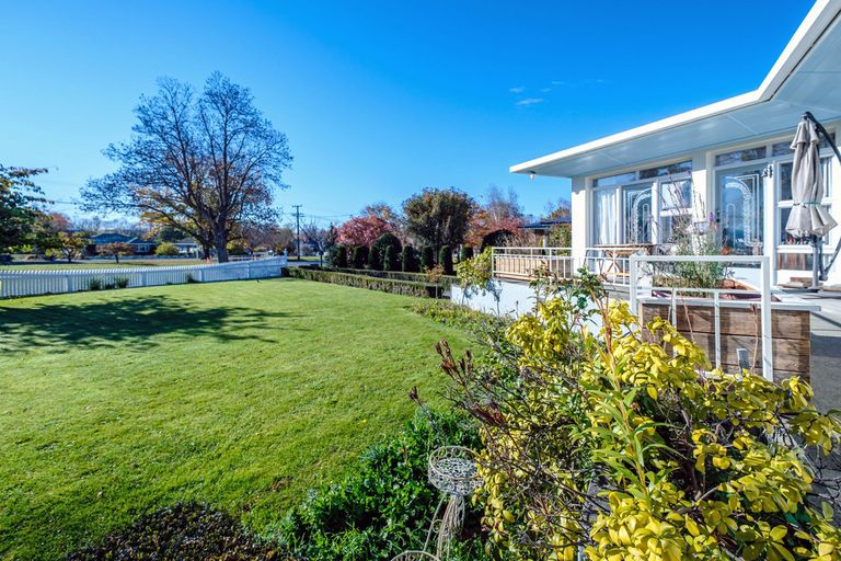 Photo of property in 35 Mount Cook Road, Fairlie, 7925