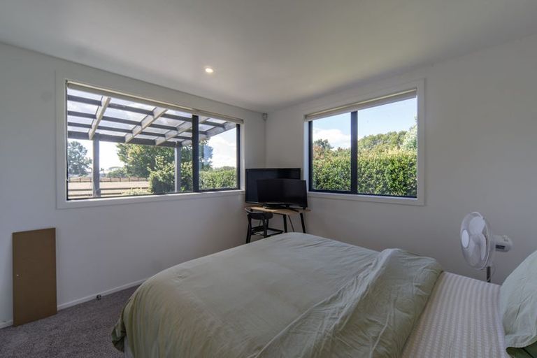 Photo of property in 27 Puketaha Road, Swanson, Auckland, 0816