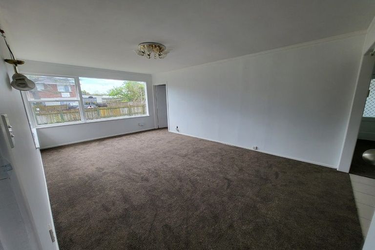 Photo of property in 37 Hokianga Street, Mangere East, Auckland, 2024