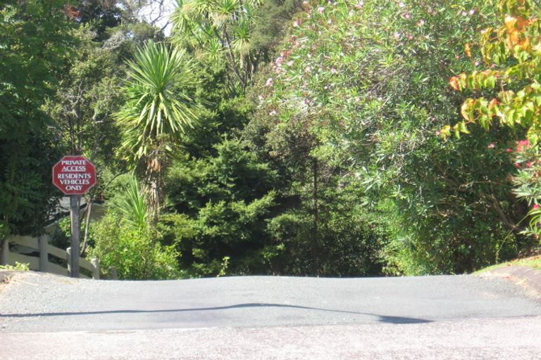 Photo of property in 1/48 Park Hill Road, Birkenhead, Auckland, 0626