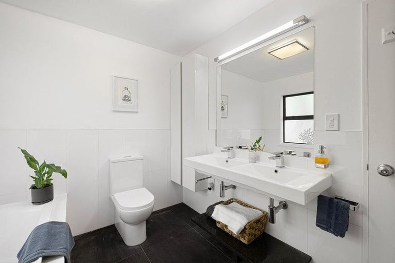 Photo of property in 49 Holliss Avenue, Cashmere, Christchurch, 8022