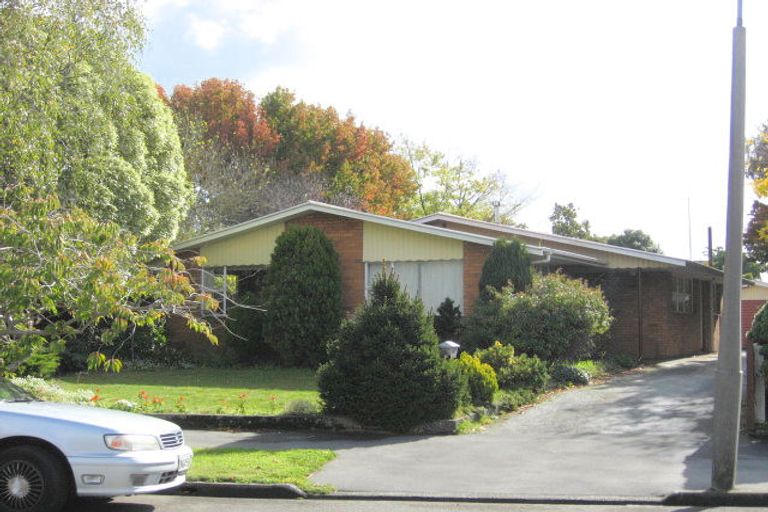 Photo of property in 22 Saint Clio Street, Ilam, Christchurch, 8041
