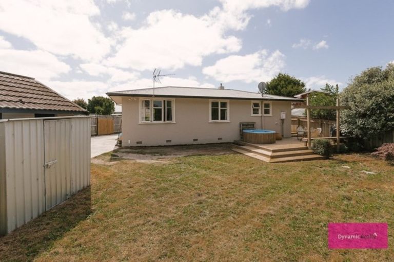 Photo of property in 11 Lewis Place, Highbury, Palmerston North, 4412