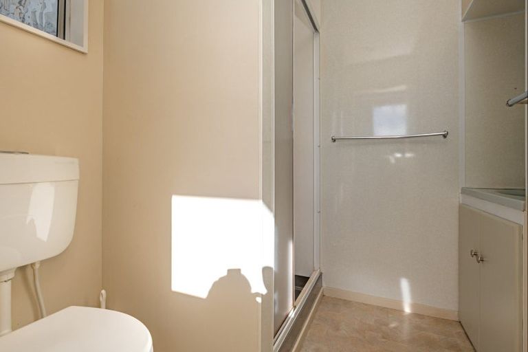 Photo of property in 24 Paradise Place, Milson, Palmerston North, 4414