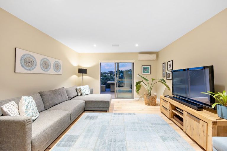 Photo of property in 26 Remuremu Street, Long Bay, Auckland, 0630