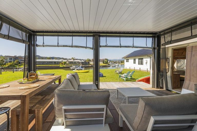 Photo of property in 14 Mermaid Place, Whitianga, 3510