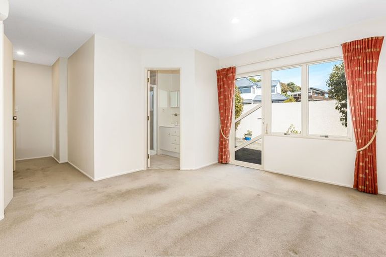 Photo of property in 35 Halladale Road, Papakowhai, Porirua, 5024