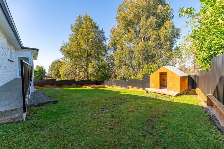 Photo of property in 1 Barker Street, Geraldine, 7930