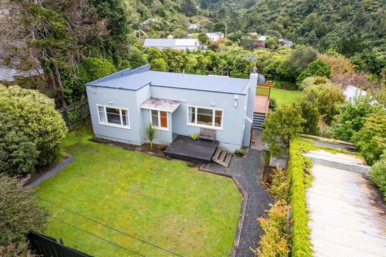 Photo of property in 3 Lillian Street, Belmont, Lower Hutt, 5010