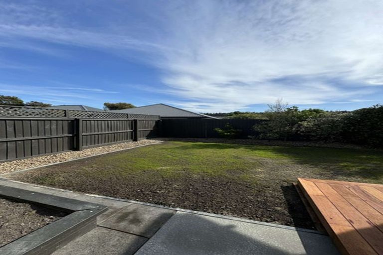 Photo of property in 128a Inwoods Close, Parklands, Christchurch, 8083
