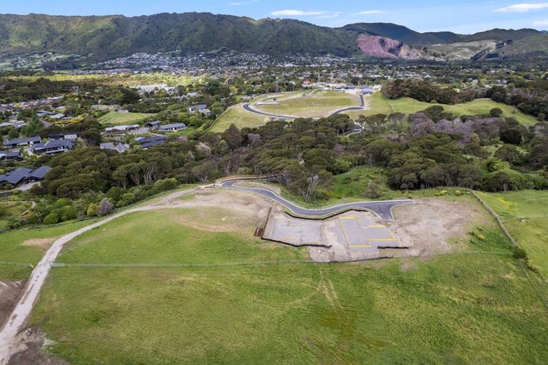 Photo of property in 110 Ngarara Road, Waikanae, 5036