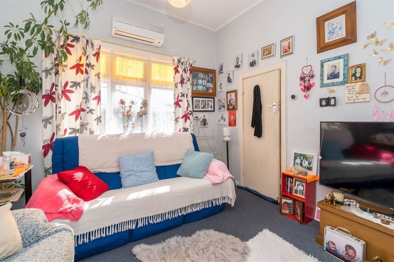 Photo of property in 3 Rowland Avenue, South Dunedin, Dunedin, 9012