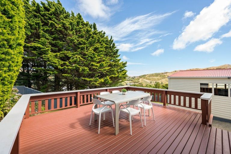 Photo of property in 8 Salem Court, Churton Park, Wellington, 6037
