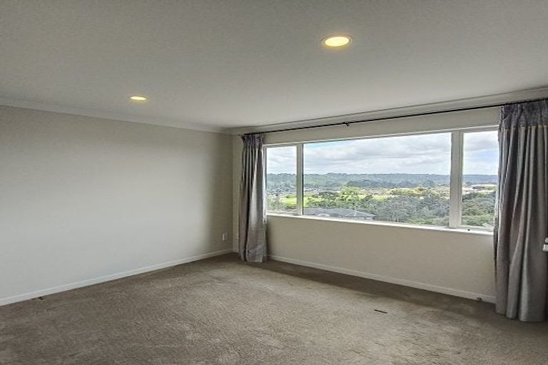 Photo of property in 48 Bur Oak Terrace, Schnapper Rock, Auckland, 0632