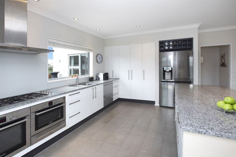 Photo of property in 12 Brookwater Avenue, Northwood, Christchurch, 8051