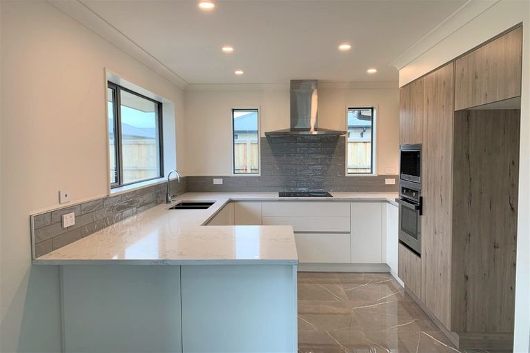 Photo of property in 71 Macphail Avenue, Rangiora, 7400