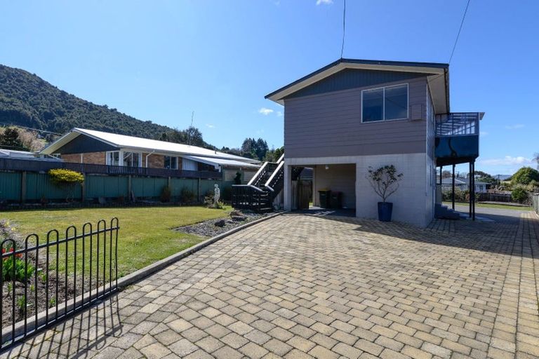 Photo of property in 16 Bay Grove, Pukehangi, Rotorua, 3015
