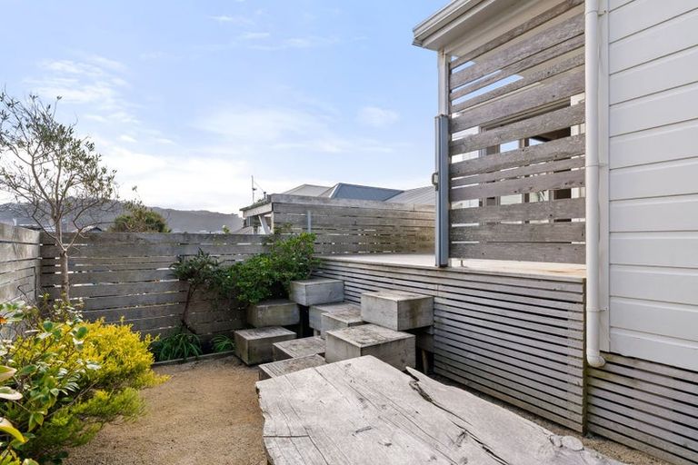 Photo of property in 66 Roxburgh Street, Mount Victoria, Wellington, 6011