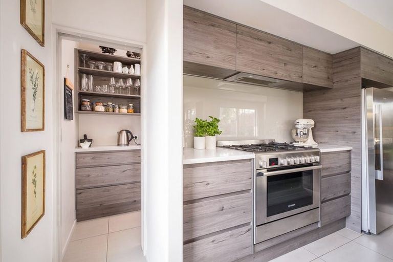 Photo of property in 4 Loeb Place, Rolleston, 7614