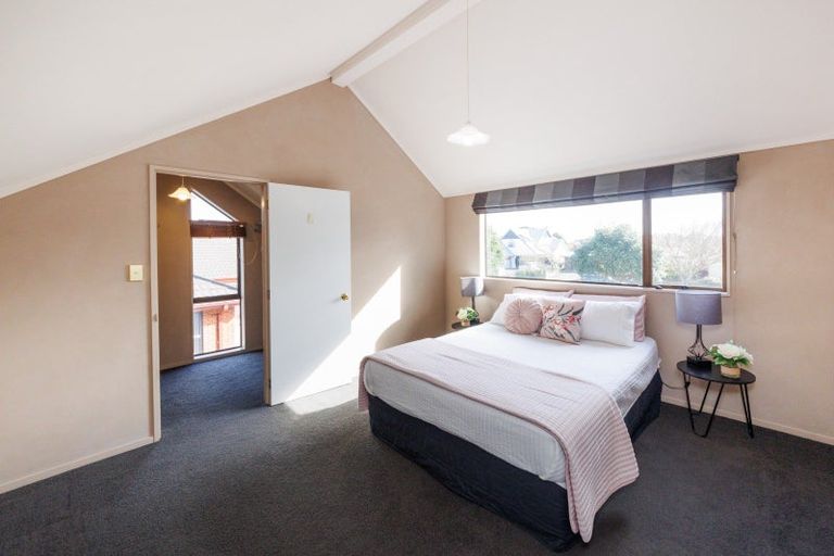 Photo of property in 107 John F Kennedy Drive, Milson, Palmerston North, 4414