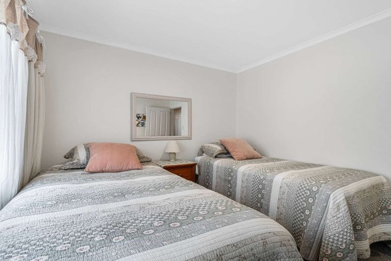 Photo of property in 1 Belmont Rise, Katikati, 3129