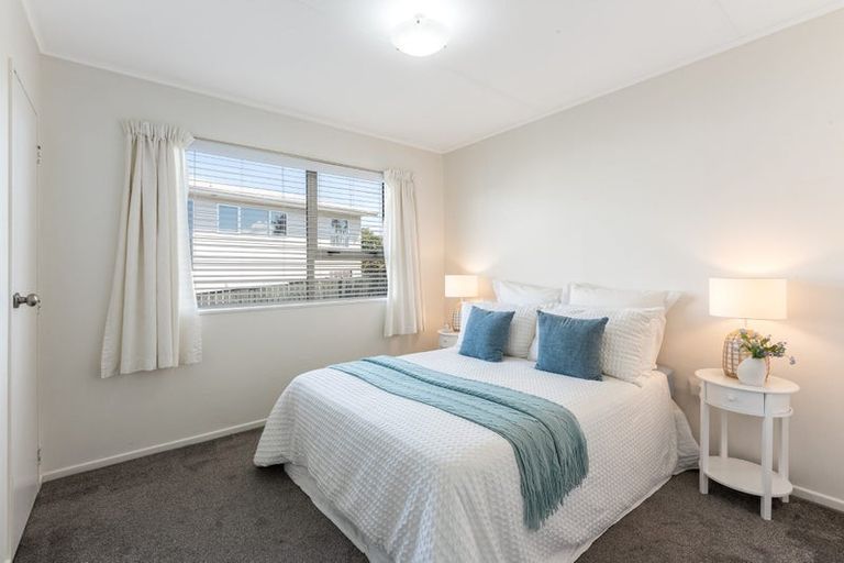 Photo of property in 3 Toporoa View, Ascot Park, Porirua, 5024