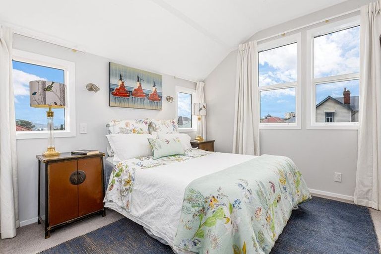 Photo of property in 5a Torless Terrace, Thorndon, Wellington, 6011