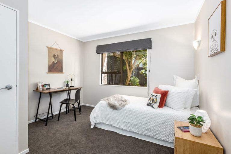 Photo of property in 25 Longitude Place, Whitby, Porirua, 5024