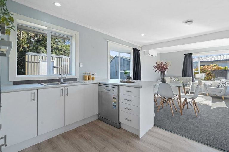 Photo of property in 79 Boston Avenue, Hornby, Christchurch, 8042