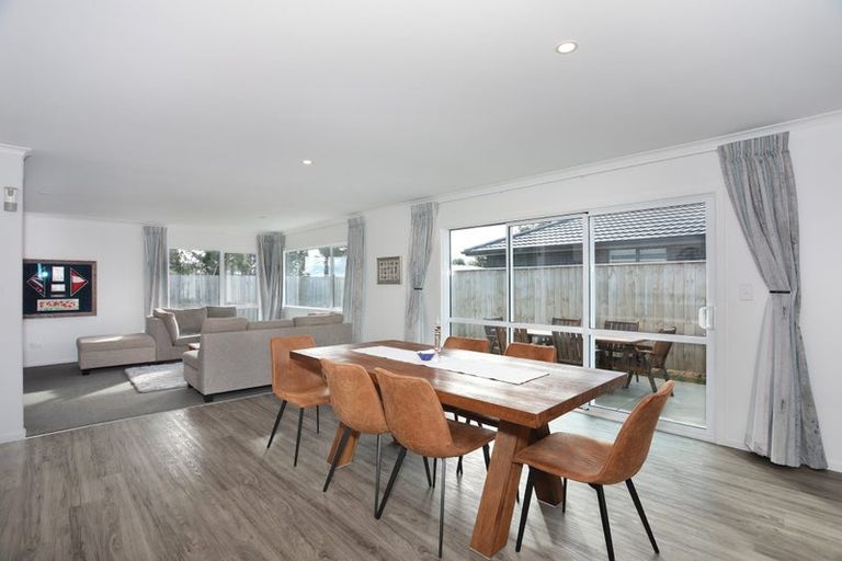 Photo of property in 28 Oldfield Lane, Marton, 4710