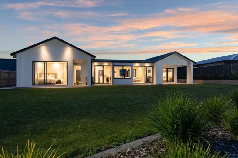 Photo of property in 69 Lynley Park Drive, Omokoroa, 3114