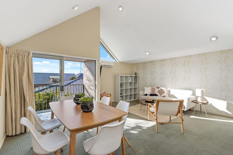 Photo of property in 1/1010 Colombo Street, St Albans, Christchurch, 8014