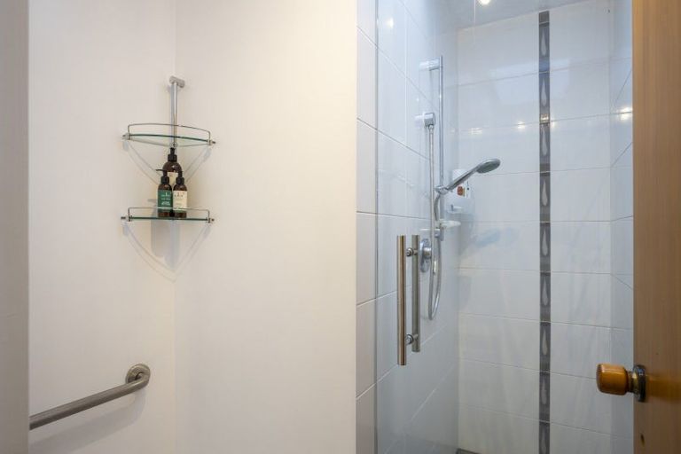 Photo of property in 62e Poplar Grove, Whalers Gate, New Plymouth, 4310