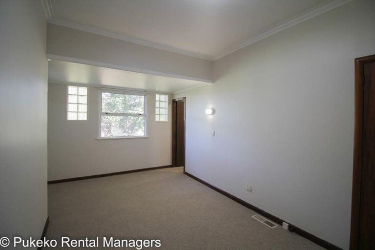 Photo of property in 4 Kenderdine Road, Papatoetoe, Auckland, 2025