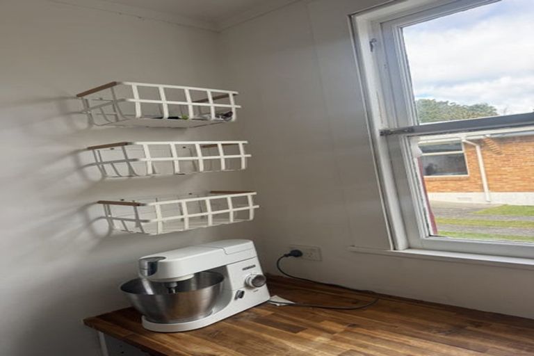 Photo of property in 16 Saint Winifreds Avenue, Hamilton East, Hamilton, 3216