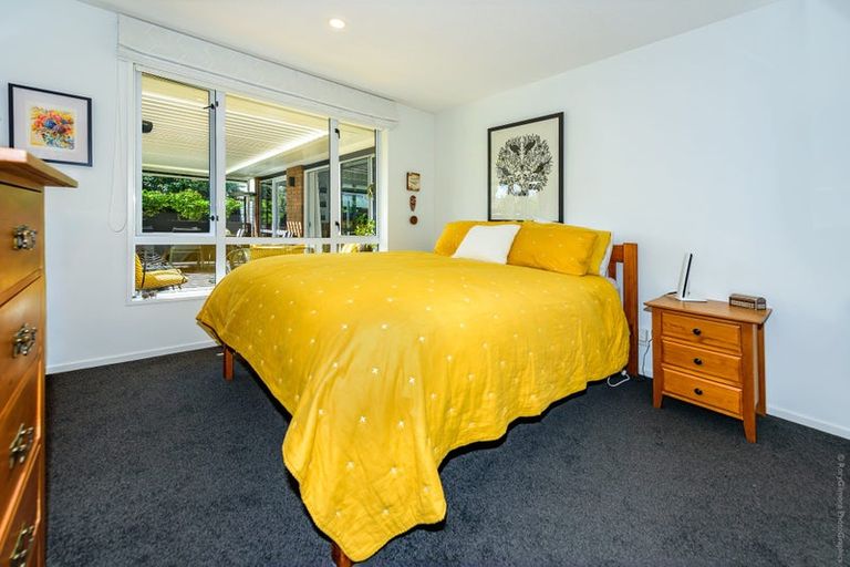 Photo of property in 32 Althorp Place, Avonhead, Christchurch, 8042