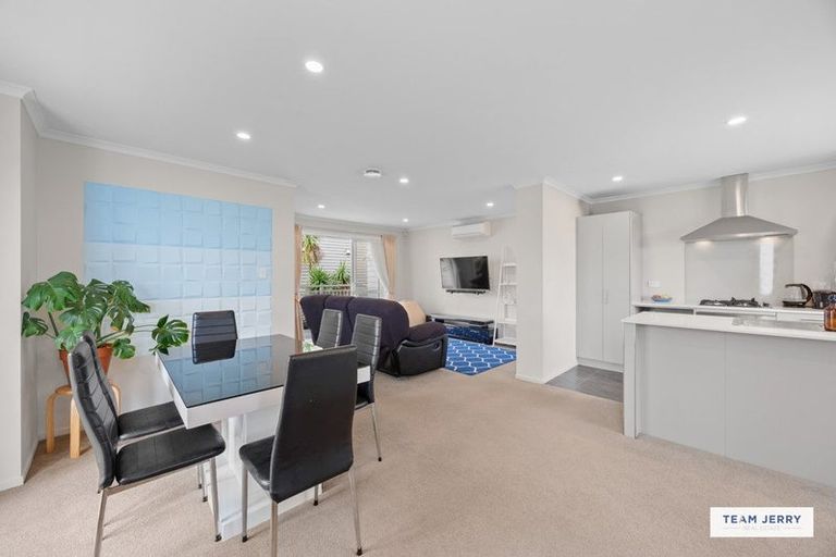 Photo of property in 35 Arrowsmith Drive, Flat Bush, Auckland, 2019