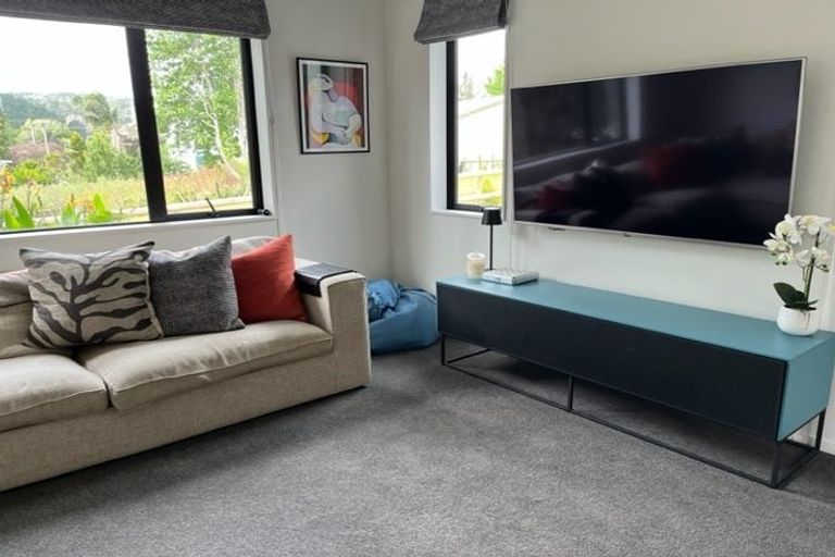 Photo of property in 20b Cambridge Road, Riverhead, 0820